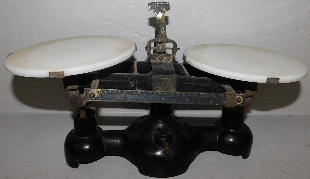 antique painted iron scale (1 of 5)