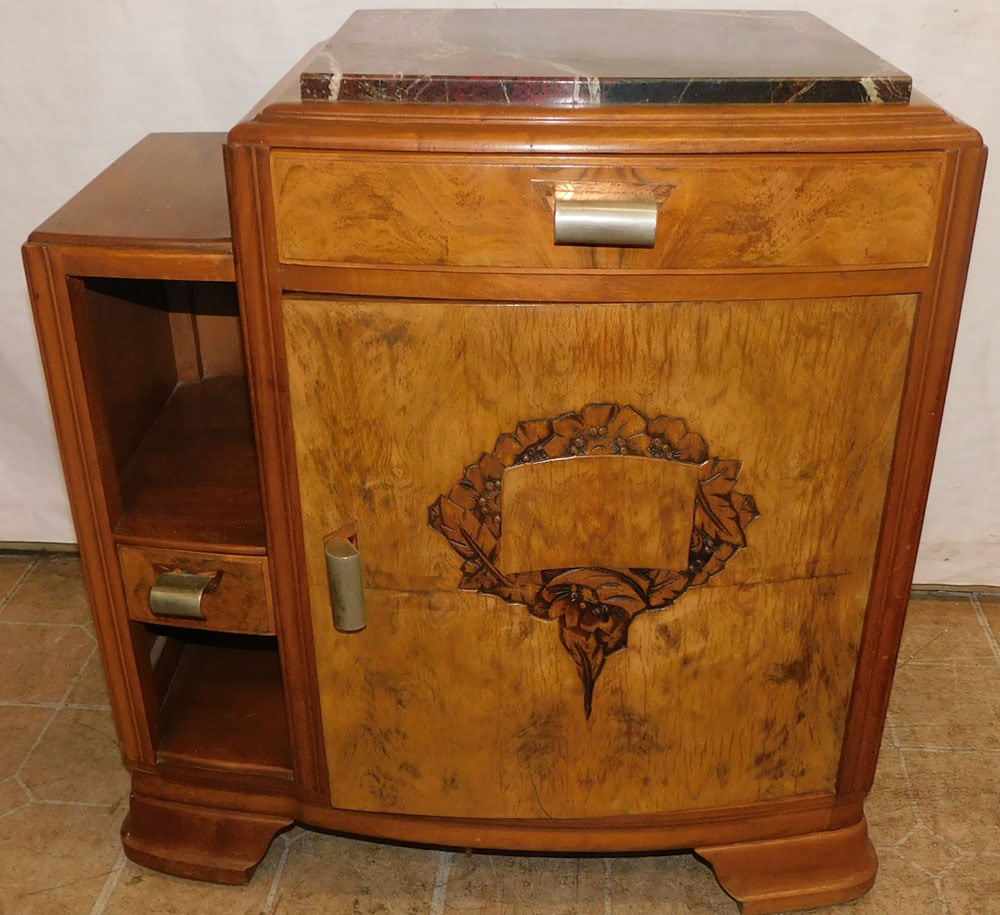 walnut and marble top cabinet: walnut and marble top cabinet. 26L 16W 28H ALL DESCRIPTIONS AND ANY CONDITION STATEMENT GIVEN BY LANGSTON AUCTION GALLERY ARE STRICTLY OPINIONS AND LANGSTON'S SHALL HAVE NO RESPONSIBILITY FOR ERRORS O