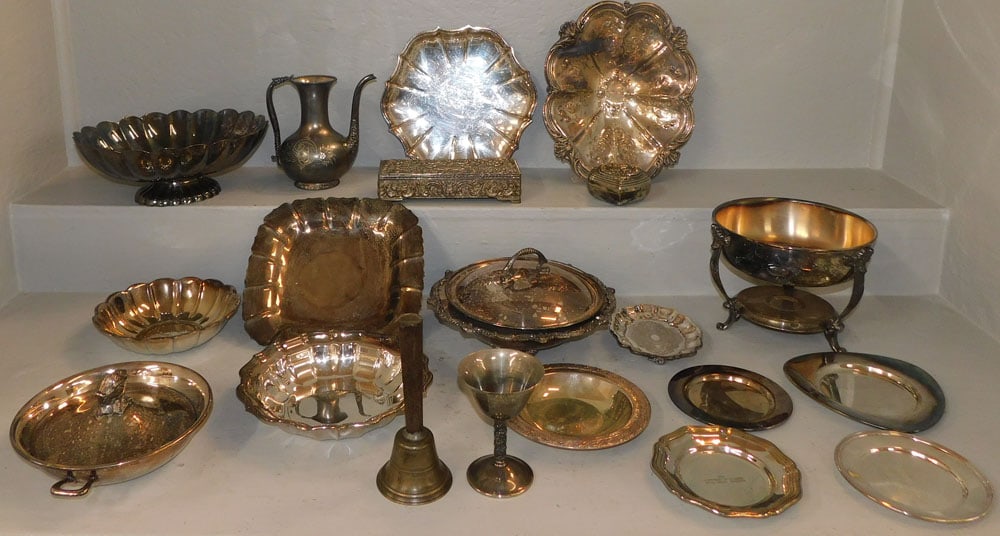 lot of silver plate: lot of silver plate. ALL DESCRIPTIONS AND ANY CONDITION STATEMENT GIVEN BY LANGSTON AUCTION GALLERY ARE STRICTLY OPINIONS AND LANGSTON'S SHALL HAVE NO RESPONSIBILITY FOR ERRORS OR OMISSIONS. THE ABSEN