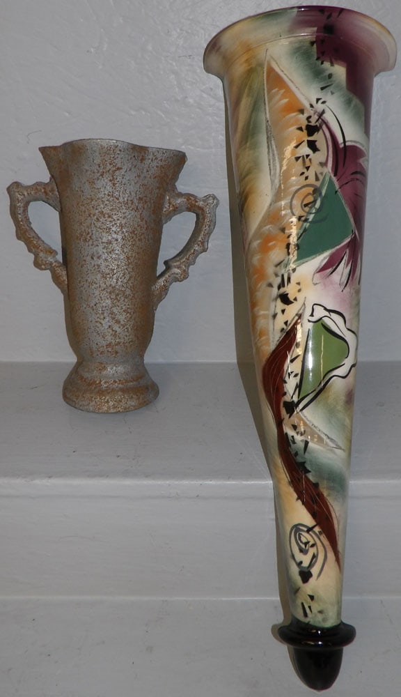 2 ceramic wall pockets (1 of 5)