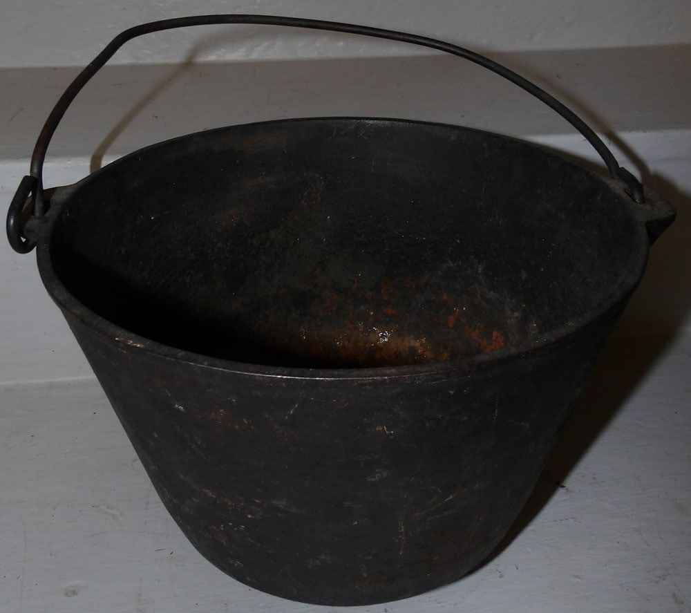 antique cast iron pot (1 of 3)