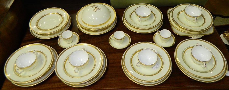 35 pcs. of Minton china for Tiffany and Co.: 35 pcs. of Minton china for Tiffany and Co.
