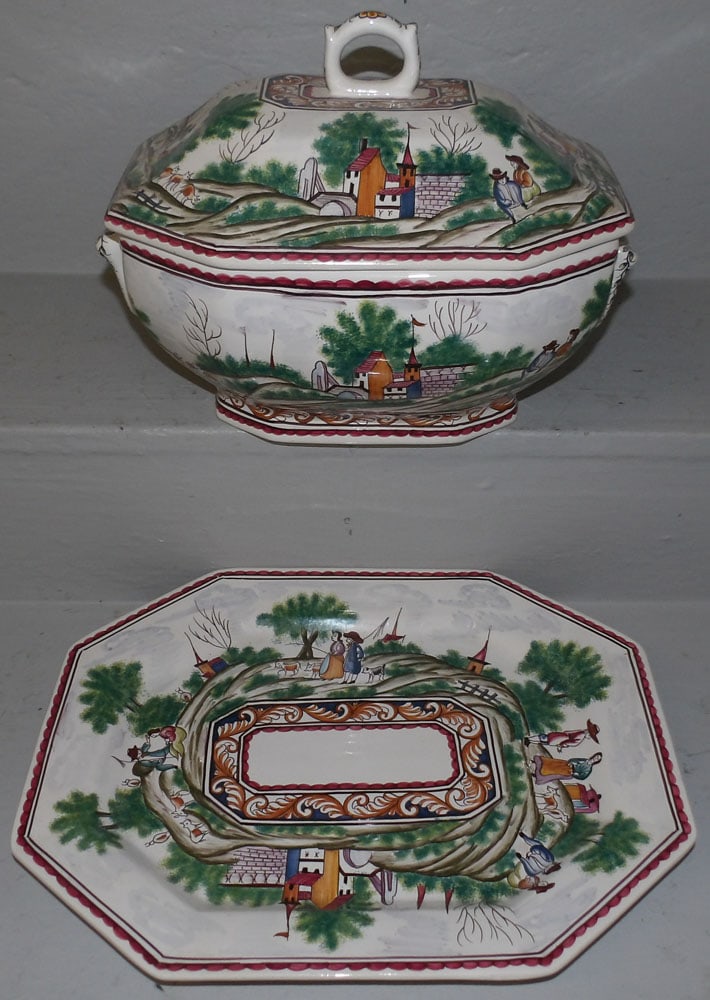 hand painted Italian porcelain tureen with undertray (1 of 5)