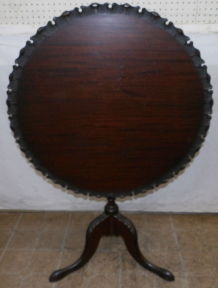 Carved Mahogany Pie Crust Edge Bird Cage Tilt Top Tea Table (1 of 4)