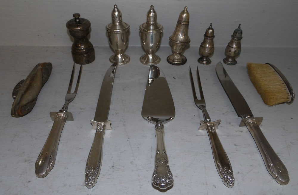 Lot of Sterling Weighted & Handle Items (1 of 6)