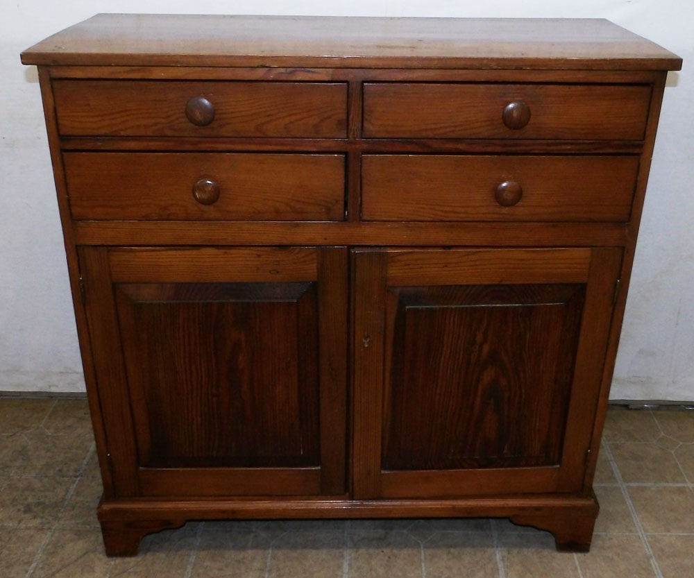 Heart Pine Bench Made Cabinet with NC Provenance (1 of 9)