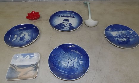 lot of porcelain items