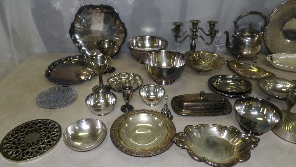 lot of silverplated items (1 of 6)