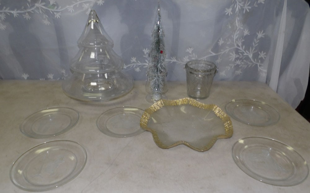 lot of glass Christmas trees, cut glass ice bucket and bowl: lot of glass Christmas trees, cut glass ice bucket and bowl. "ALL DESCRIPTIONS AND ANY CONDITION STATEMENT GIVEN BY LANGSTON AUCTION GALLERY ARE STRICTLY OPINIONS AND LANGSTON'S SHALL HAVE NO RESPONSI