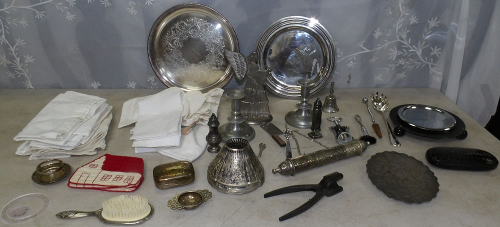 lot of silverplated pewter items and linens: lot of silverplated pewter items and linens. "ALL DESCRIPTIONS AND ANY CONDITION STATEMENT GIVEN BY LANGSTON AUCTION GALLERY ARE STRICTLY OPINIONS AND LANGSTON'S SHALL HAVE NO RESPONSIBILITY FOR ERROR