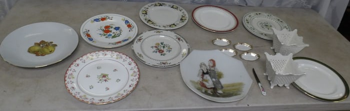 lot of porcelain items