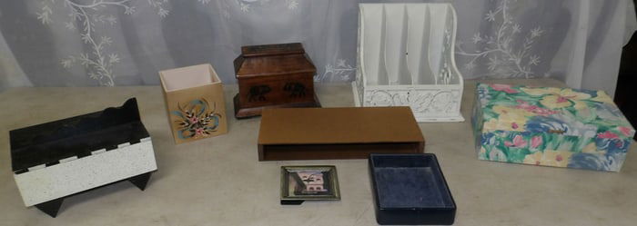 lot of decorative items