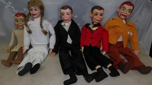 lot of ventriloquist dolls