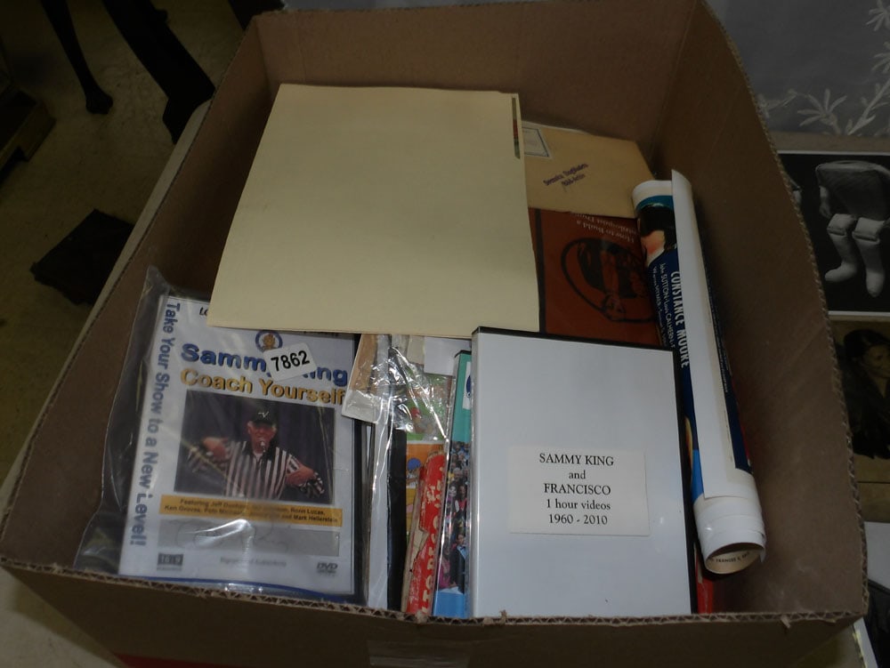 lot of ventriloquist doll books, magazines and miscellaneous items (1 of 4)