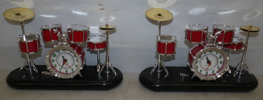two decorative drum set clocks by Quartz (1 of 5)