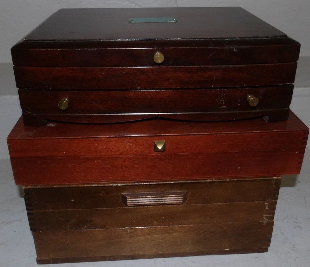 lot of flatware boxes (1 of 8)