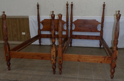 pair of cedar four post twin size beds with rails