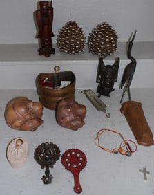 lot of decorative items