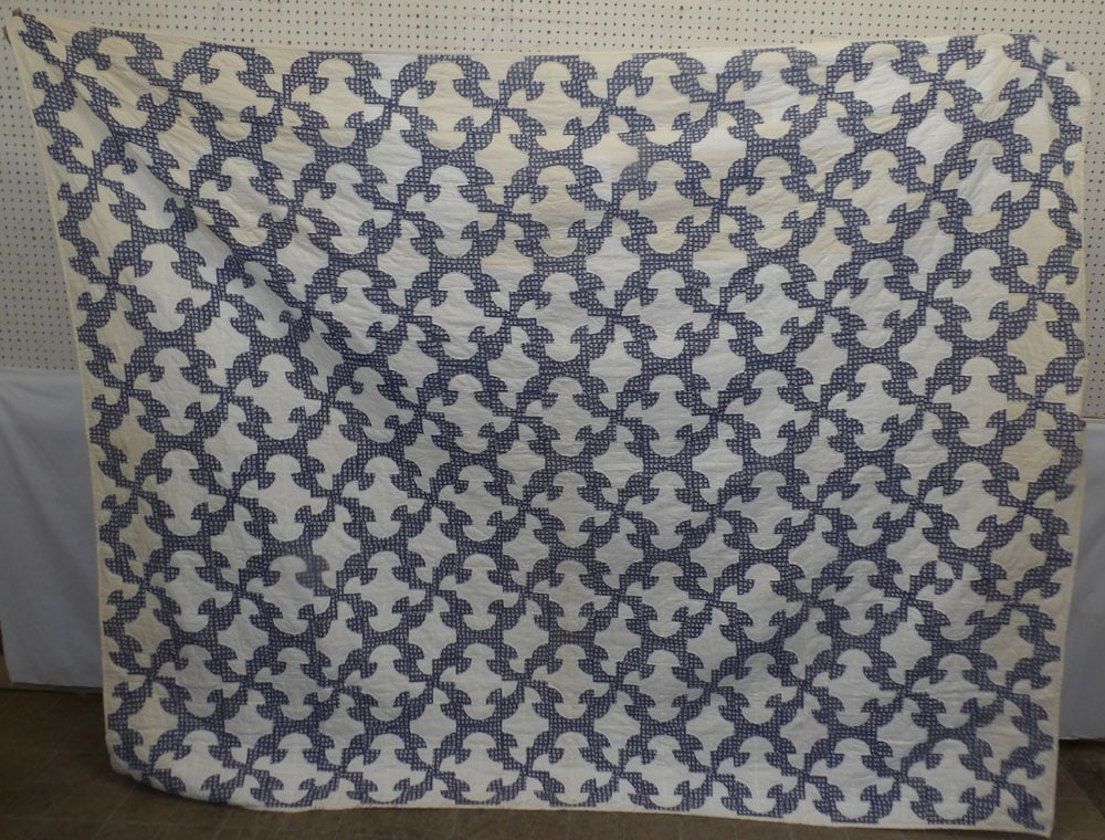 antique full size hand made quilt (1 of 5)