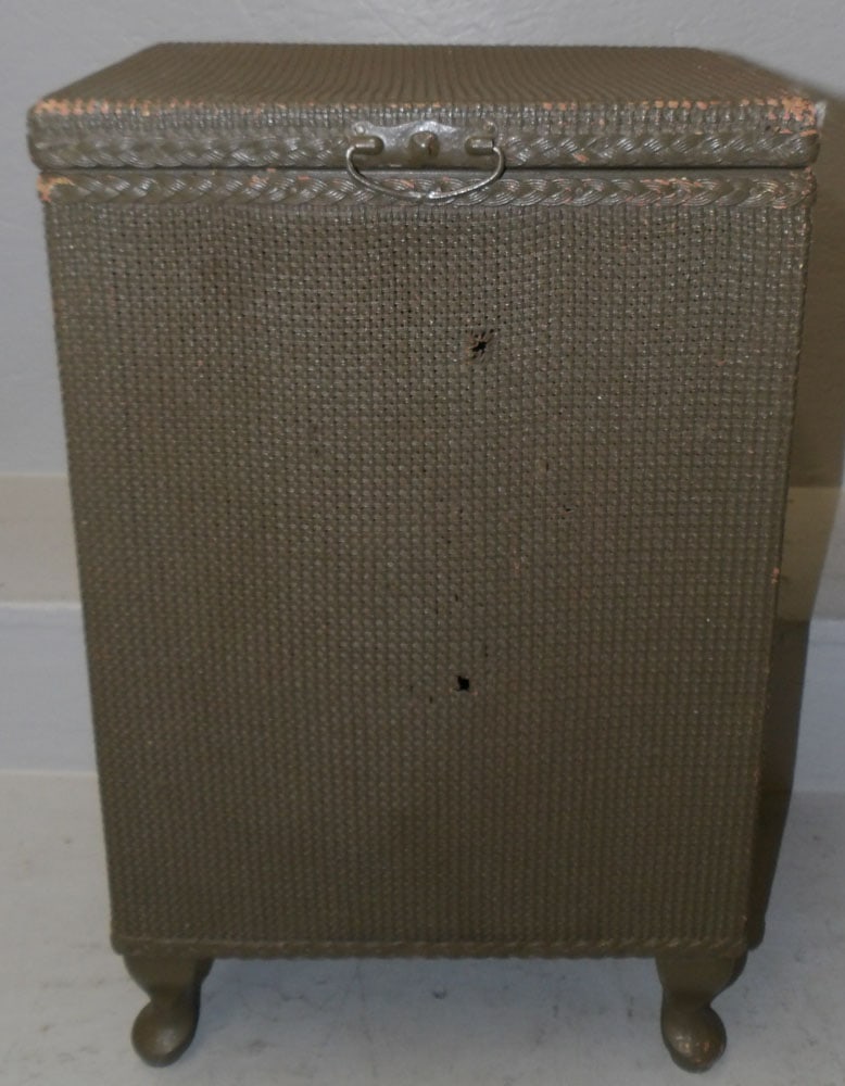 Antique Painted Wicker Hamper (1 of 5)