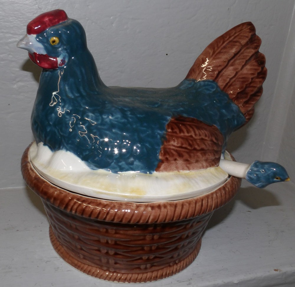 Painted Porcelain Chicken on Nest Tureen: Painted Porcelain Chicken on Nest Tureen. 10" H "ALL DESCRIPTIONS AND ANY CONDITION STATEMENT GIVEN BY LANGSTON AUCTION GALLERY ARE STRICTLY OPINIONS AND LANGSTON'S SHALL HAVE NO RESPONSIBILITY FOR ER