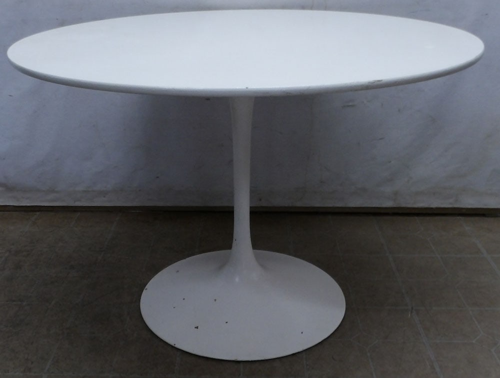 painted Mid Century Modern tulip table (1 of 4)