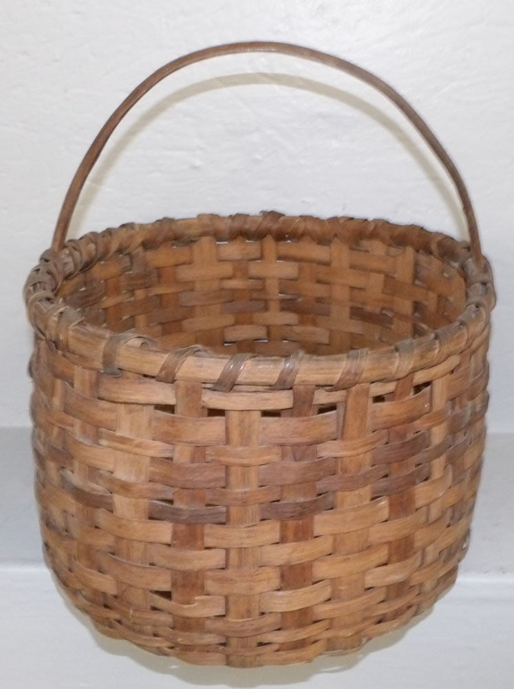 antique split oak basket (1 of 3)