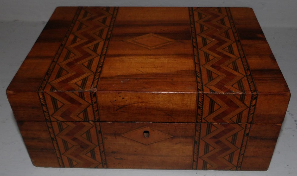 19th century walnut inlay dresser box (1 of 5)