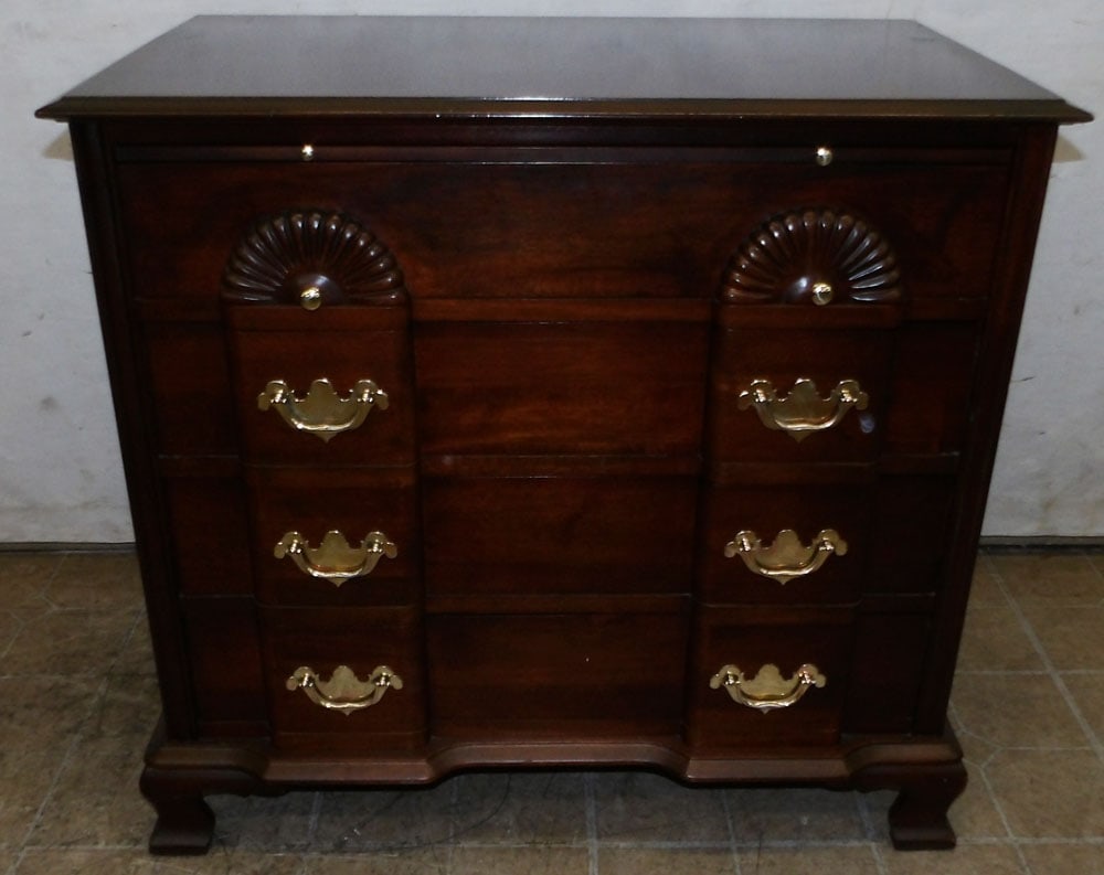 mahogany four drawer block front chest with slide by Permacraft (1 of 7)