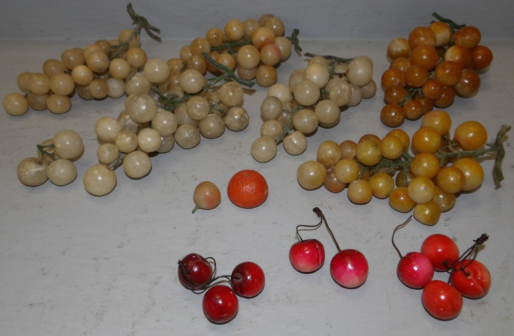 Lot of Antique Alabaster Fruit: Lot of Antique Alabaster Fruit. "ALL DESCRIPTIONS AND ANY CONDITION STATEMENT GIVEN BY LANGSTON AUCTION GALLERY ARE STRICTLY OPINIONS AND LANGSTON'S SHALL HAVE NO RESPONSIBILITY FOR ERRORS OR OMISSION