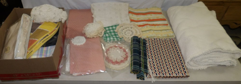 lot of linens: lot of linens . ALL DESCRIPTIONS AND ANY CONDITION STATEMENT GIVEN BY LANGSTON AUCTION GALLERY ARE STRICTLY OPINIONS AND LANGSTON'S SHALL HAVE NO RESPONSIBILITY FOR ERRORS OR OMISSIONS. THE ABSENCE OF