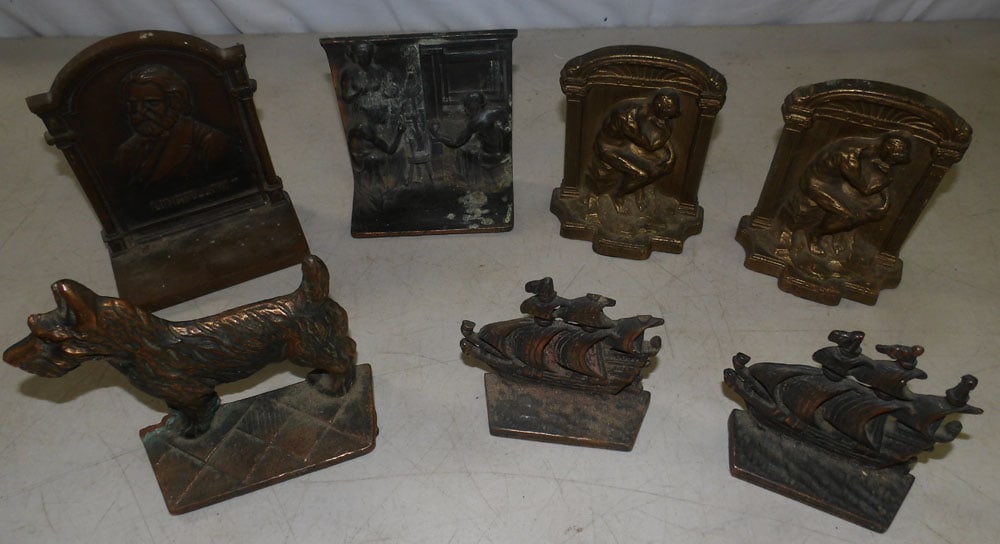 lot of painted cast iron book ends (1 of 3)