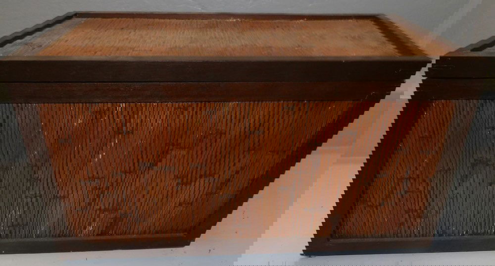 Oriental Rattan Box (1 of 3)
