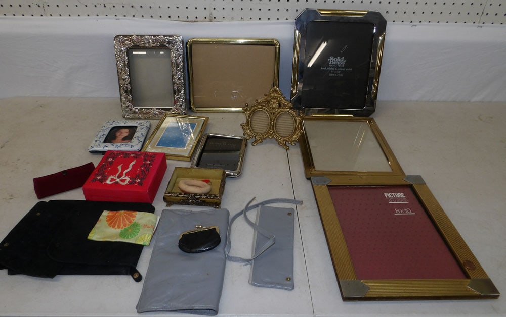 Lot of Picture Frames: Lot of Picture Frames . ALL DESCRIPTIONS AND ANY CONDITION STATEMENT GIVEN BY LANGSTON AUCTION GALLERY ARE STRICTLY OPINIONS AND LANGSTON'S SHALL HAVE NO RESPONSIBILITY FOR ERRORS OR OMISSIONS. THE AB