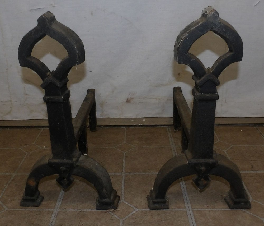 Pair of Antique Cast Iron Andirons: Pair of Antique Cast Iron Andirons . 17" H ALL DESCRIPTIONS AND ANY CONDITION STATEMENT GIVEN BY LANGSTON AUCTION GALLERY ARE STRICTLY OPINIONS AND LANGSTON'S SHALL HAVE NO RESPONSIBILITY FOR ERRORS O