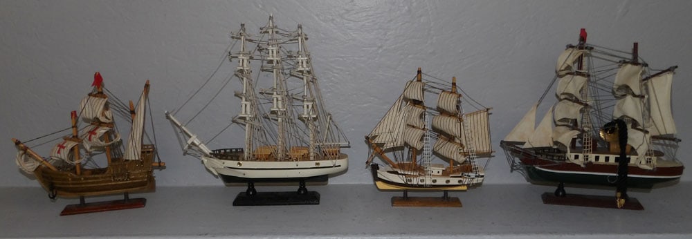 Lot of Ship Models: Lot of Ship Models . ALL DESCRIPTIONS AND ANY CONDITION STATEMENT GIVEN BY LANGSTON AUCTION GALLERY ARE STRICTLY OPINIONS AND LANGSTON'S SHALL HAVE NO RESPONSIBILITY FOR ERRORS OR OMISSIONS. THE ABSEN