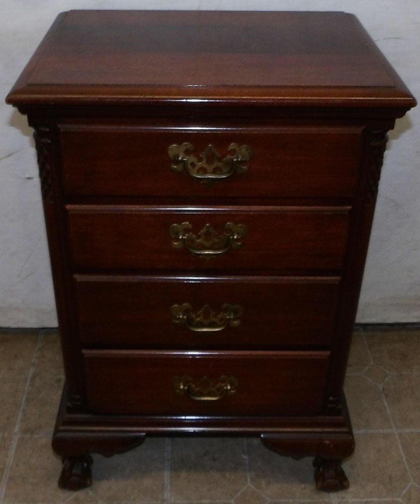 Mahogany Four Drawer Night Stand (1 of 6)