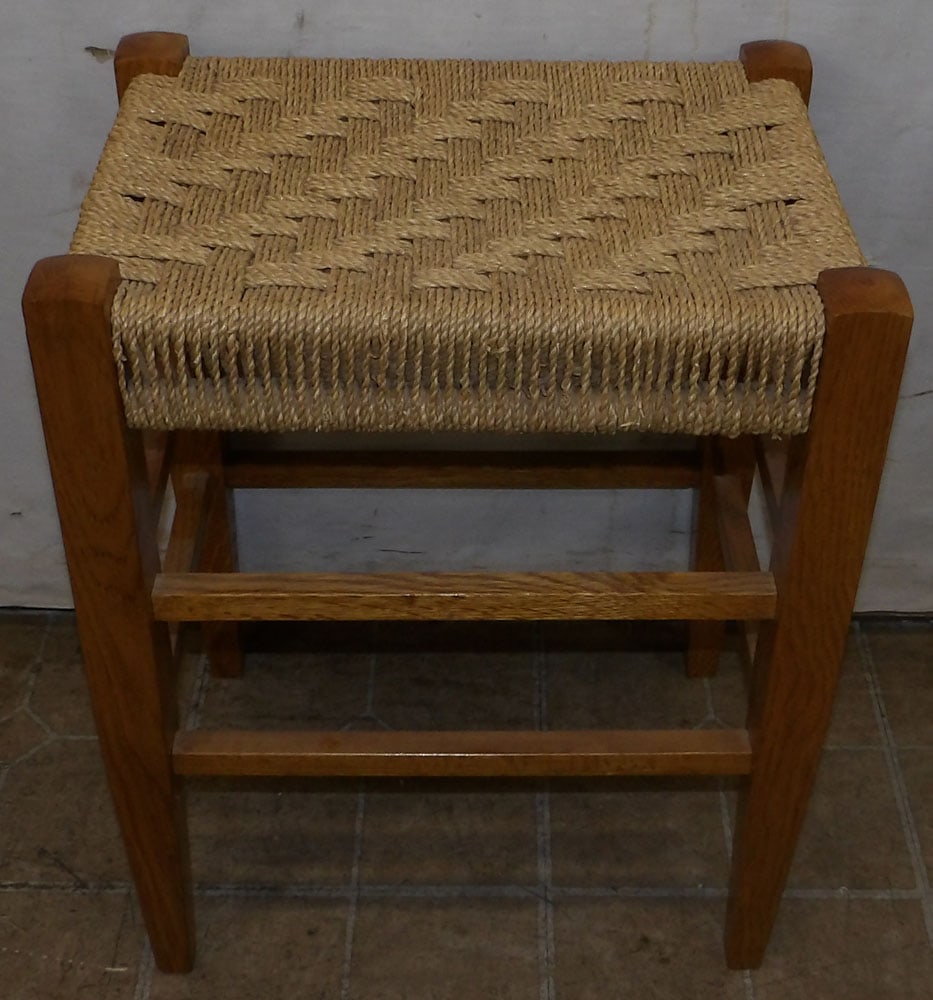 Oak Stool: Oak Stool. 14" W 19 1/2" D 24 1/4" H ALL DESCRIPTIONS AND ANY CONDITION STATEMENT GIVEN BY LANGSTON AUCTION GALLERY ARE STRICTLY OPINIONS AND LANGSTON'S SHALL HAVE NO RESPONSIBILITY FOR ERRORS OR OMIS