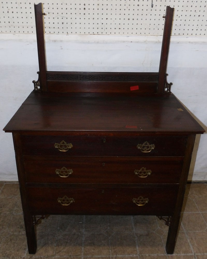 Antique Mahogany Washstand: Antique Mahogany Washstand. 33" W 20" D 49 1/4" H ALL DESCRIPTIONS AND ANY CONDITION STATEMENT GIVEN BY LANGSTON AUCTION GALLERY ARE STRICTLY OPINIONS AND LANGSTON'S SHALL HAVE NO RESPONSIBILITY FOR E