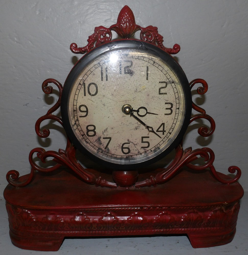 Painted Metal Decorative Shelf Clock (1 of 4)