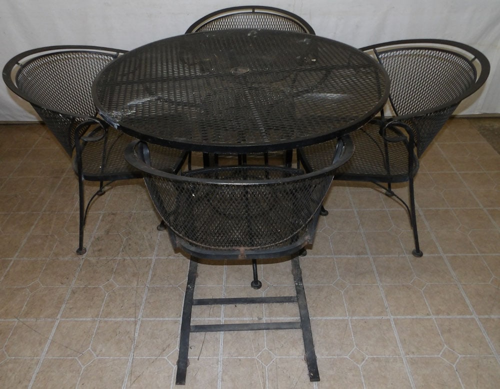 Five Piece Wrought Iron & Mesh Outdoor Dining Set (1 of 4)