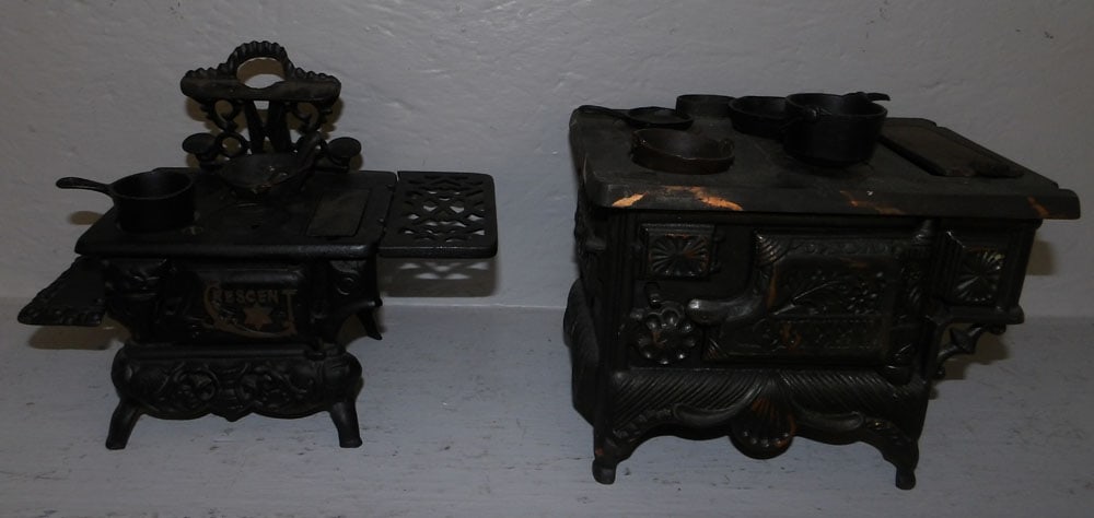Two Cast Iron Child's Stoves (1 of 7)