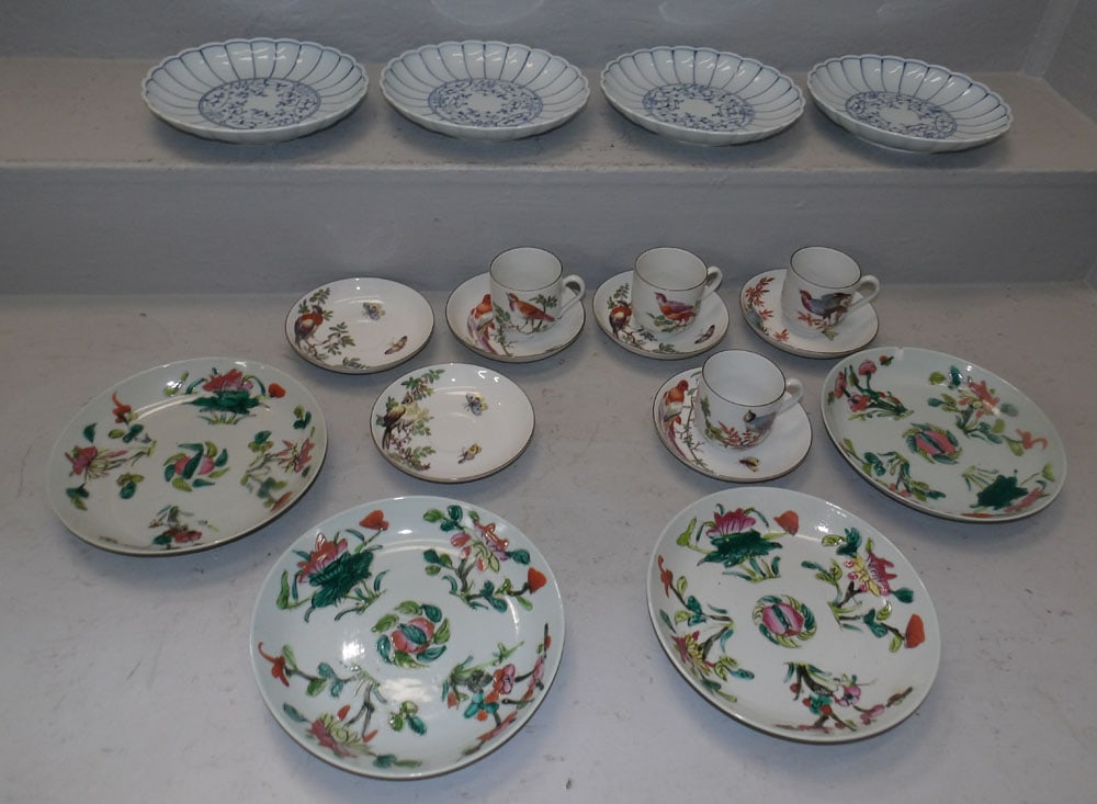 Lot of Oriental Porcelain Bowls & Mottahedeh Cups/Saucers: Lot of Oriental Porcelain Bowls & Mottahedeh Cups/Saucers. ALL DESCRIPTIONS AND ANY CONDITION STATEMENT GIVEN BY LANGSTON AUCTION GALLERY ARE STRICTLY OPINIONS AND LANGSTON'S SHALL HAVE NO RESPONSIBIL