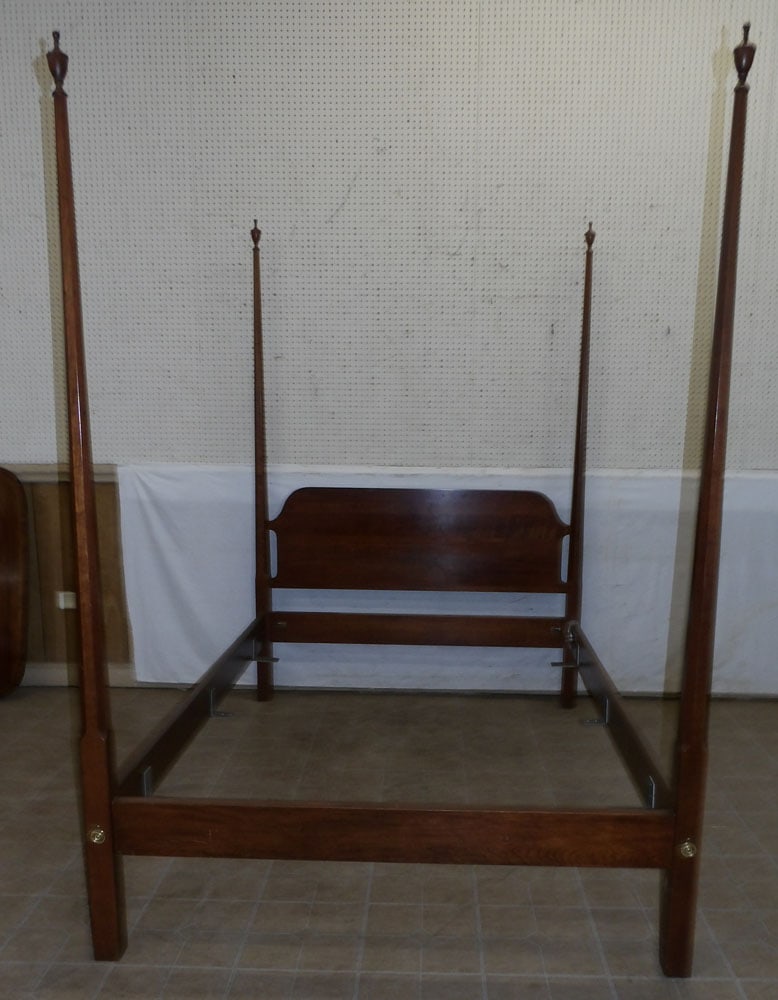 Cherry Pencil Post Full Size Bed with Rails (1 of 6)