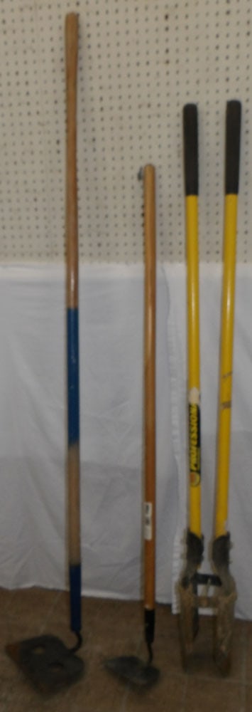 Lot of Hand Tools: Lot of Hand Tools . Up to 68 1/4" L ALL DESCRIPTIONS AND ANY CONDITION STATEMENT GIVEN BY LANGSTON AUCTION GALLERY ARE STRICTLY OPINIONS AND LANGSTON'S SHALL HAVE NO RESPONSIBILITY FOR ERRORS OR OMISS