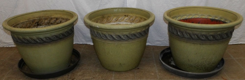 Lot of Flower Pots: Lot of Flower Pots . 19 1/2" Dia. 15" H ALL DESCRIPTIONS AND ANY CONDITION STATEMENT GIVEN BY LANGSTON AUCTION GALLERY ARE STRICTLY OPINIONS AND LANGSTON'S SHALL HAVE NO RESPONSIBILITY FOR ERRORS OR O