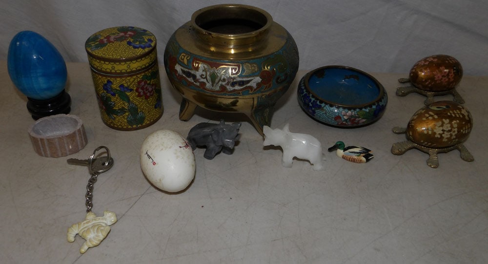 lot of oriental painted wood Cloisonne and Champleve items