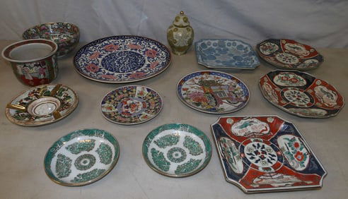 lot of oriental porcelain items