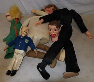 lot of ventriloquist dolls