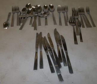 lot of Wallace stainless steel flatware